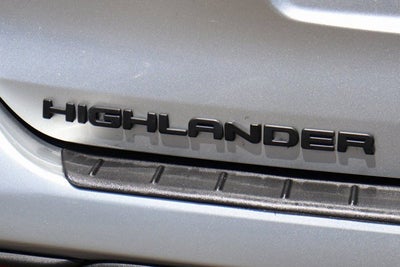 2022 Toyota Highlander LE