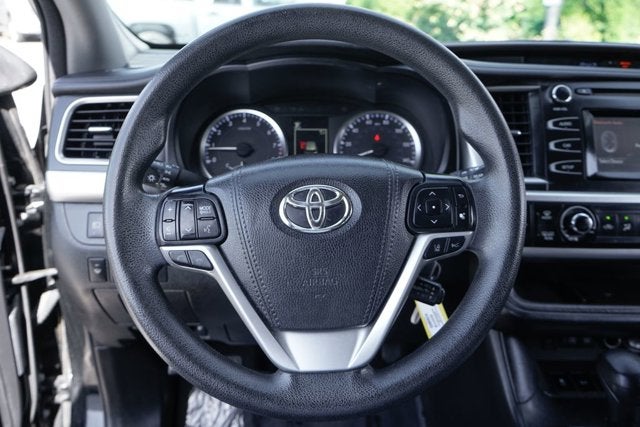2017 Toyota Highlander LE