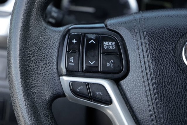 2017 Toyota Highlander LE