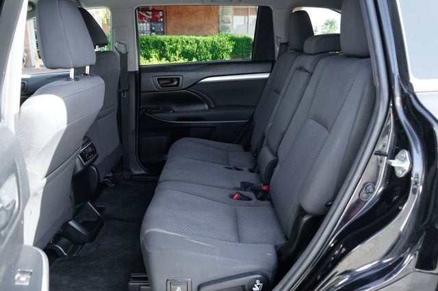 2017 Toyota Highlander LE