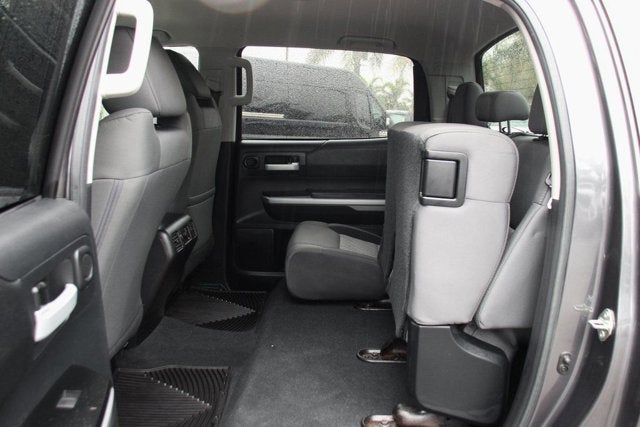 2015 Toyota Tundra SR5