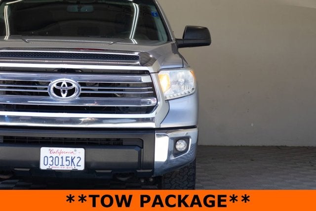 2017 Toyota Tundra 4WD SR5