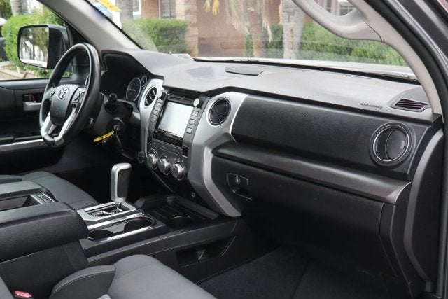 2015 Toyota Tundra SR5