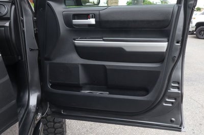 2015 Toyota Tundra SR5