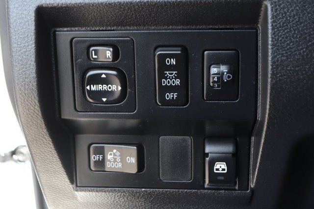 2015 Toyota Tundra SR5
