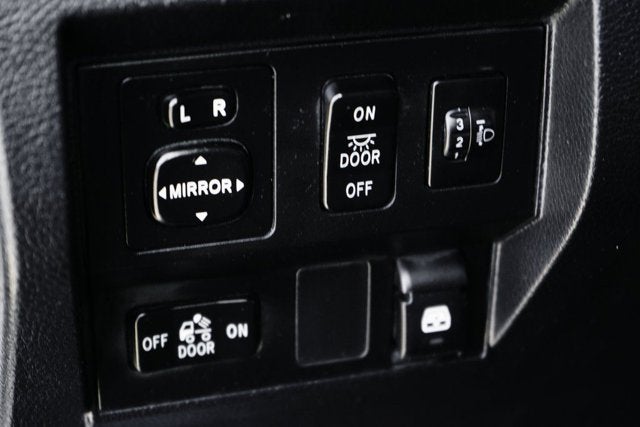 2015 Toyota Tundra SR5