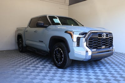2025 Toyota Tundra 4WD SR5
