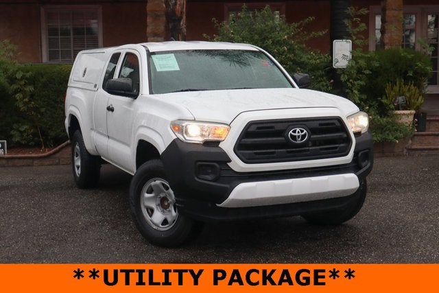 2016 Toyota Tacoma SR