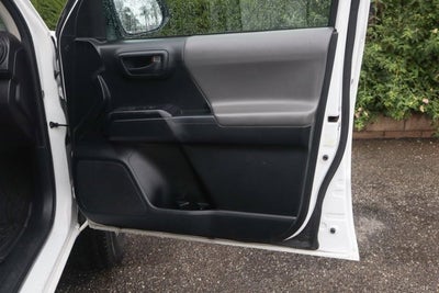 2016 Toyota Tacoma SR