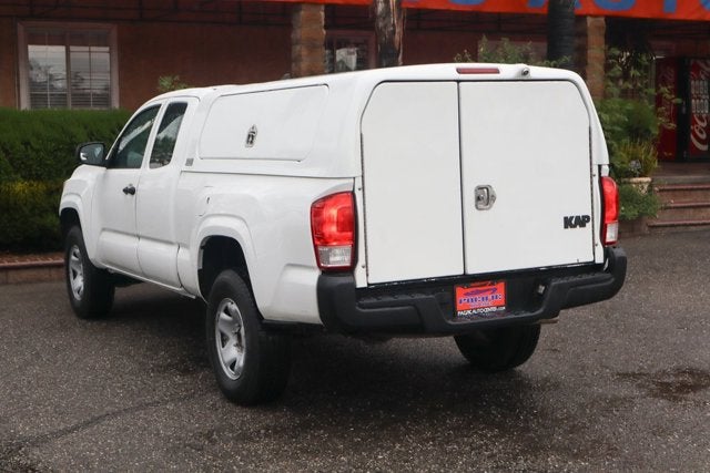 2016 Toyota Tacoma SR