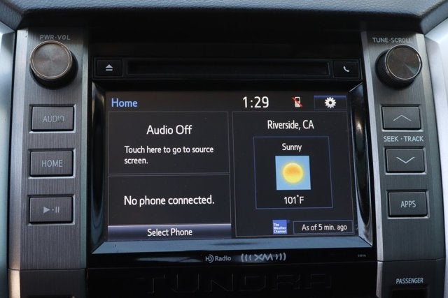 2017 Toyota Tundra SR5