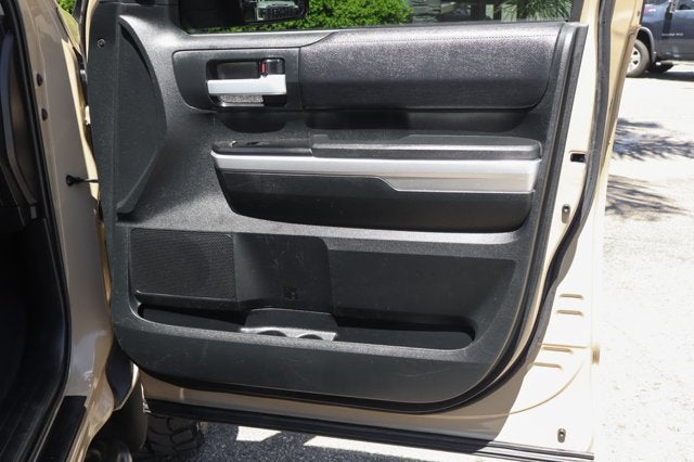 2017 Toyota Tundra SR5