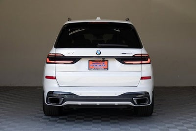 2023 BMW X7 xDrive40i