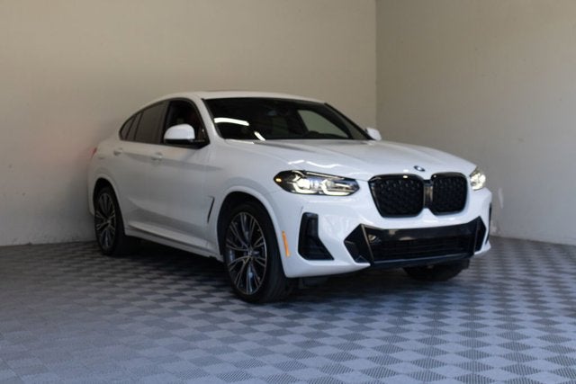 2023 BMW X4 xDrive30i