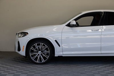 2023 BMW X4 xDrive30i