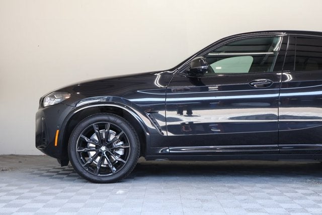 2024 BMW X4 xDrive30i