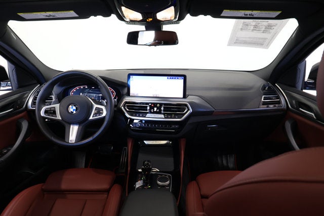 2025 BMW X4 xDrive30i