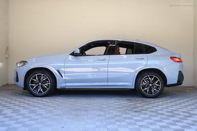 2025 BMW X4 xDrive30i