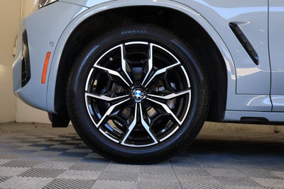 2025 BMW X4 xDrive30i