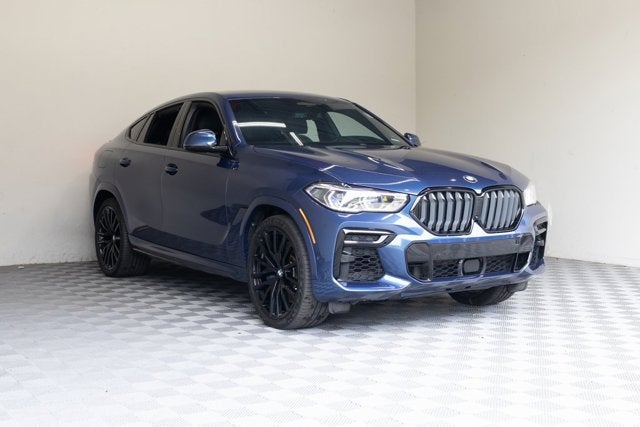 2022 BMW X6 M50i