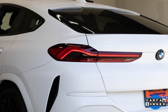 2022 BMW X6 M50i