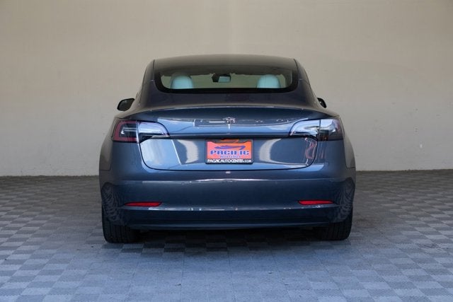2022 Tesla Model 3 Base