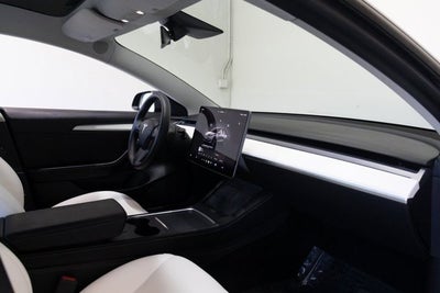 2022 Tesla Model 3 Base