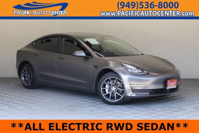 2020 Tesla Model 3 Standard Range Plus's photo