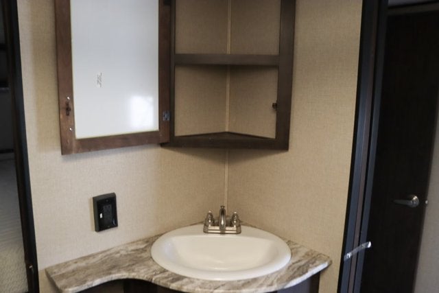 2019 Shasta Phoenix RV