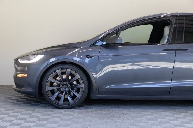 2022 Tesla Model X Plaid