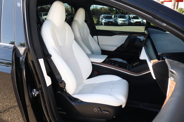 2022 Tesla Model X Base