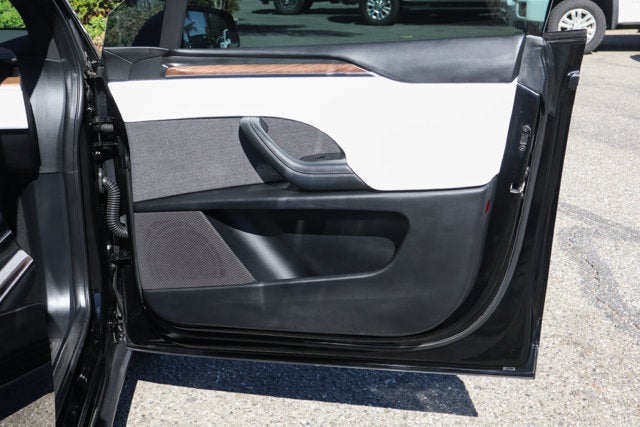 2022 Tesla Model X Base