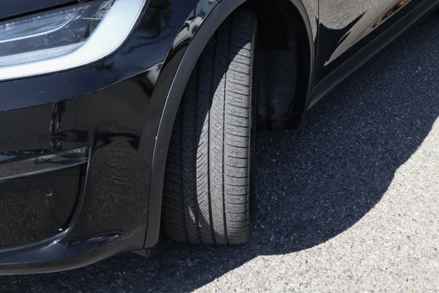 2022 Tesla Model X Base