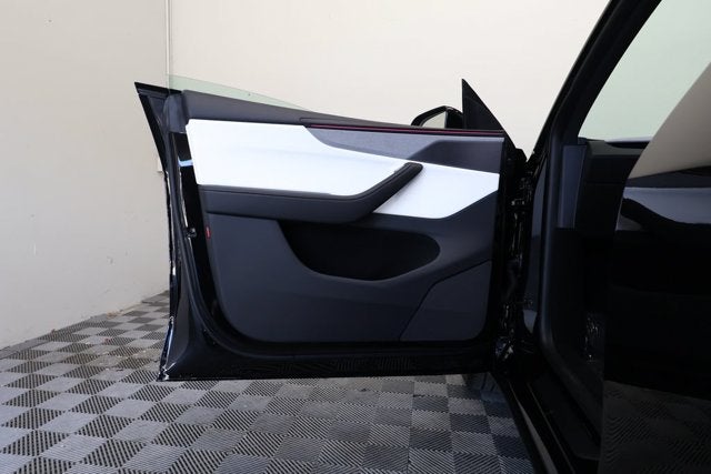 2026 Tesla Model Y Premium