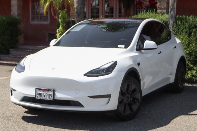 2024 Tesla Model Y Long Range