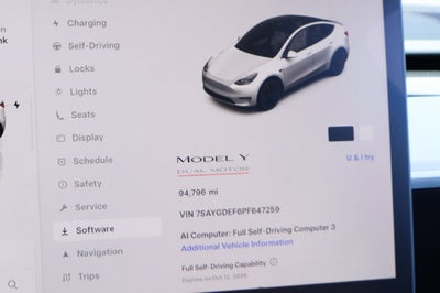 2023 Tesla Model Y Performance