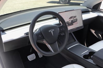 2024 Tesla Model Y Performance