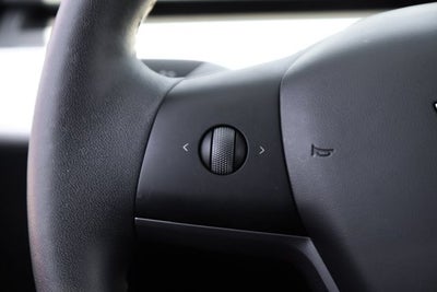 2024 Tesla Model Y Performance