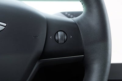 2024 Tesla Model Y Performance
