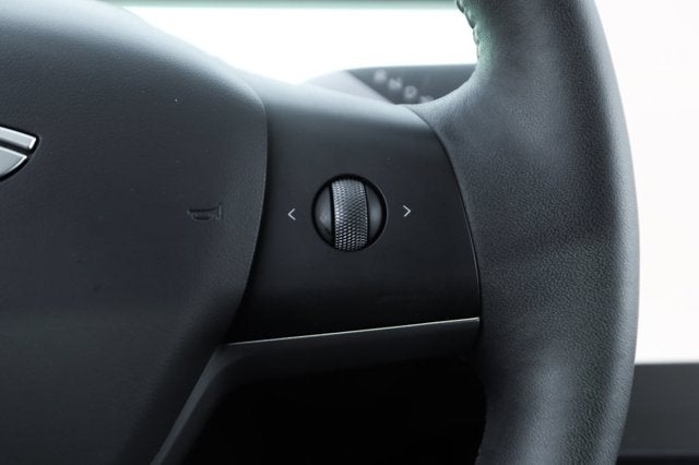 2024 Tesla Model Y Performance