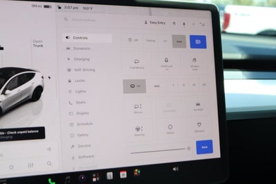 2024 Tesla Model Y Performance