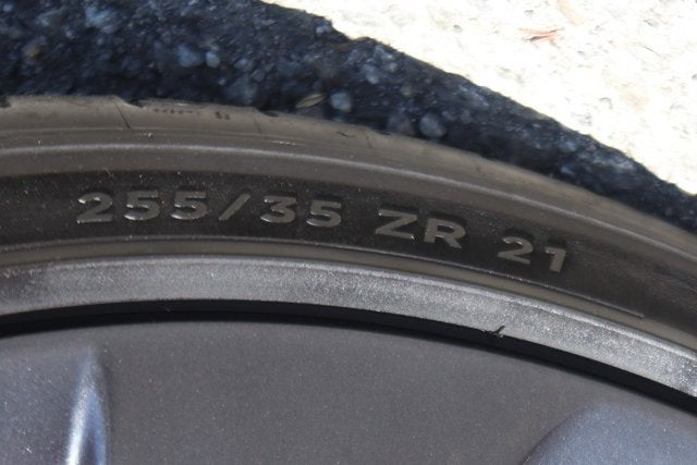 2024 Tesla Model Y Performance