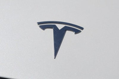 2024 Tesla Model Y Performance