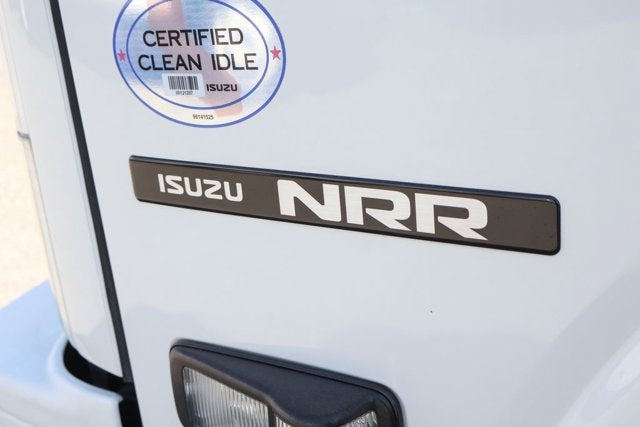 2021 Isuzu NRR Base