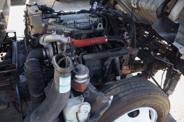 2018 Isuzu NRR Base