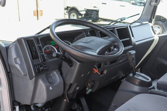 2018 Isuzu NRR Base