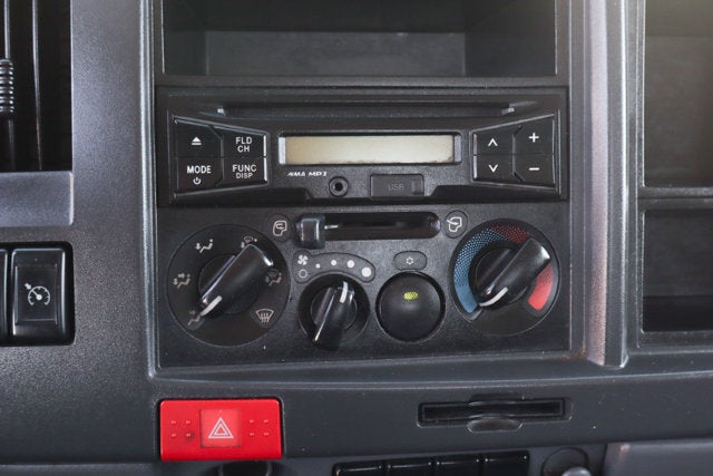 2018 Isuzu NRR Base