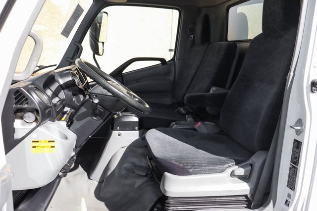 2017 Hino Hino 195 Base