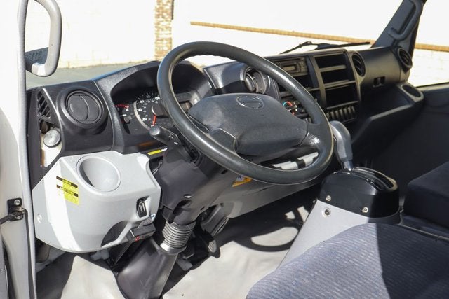 2017 Hino Hino 195 Base