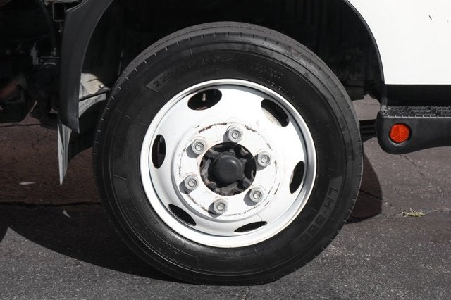 2017 Hino Hino 195 Base